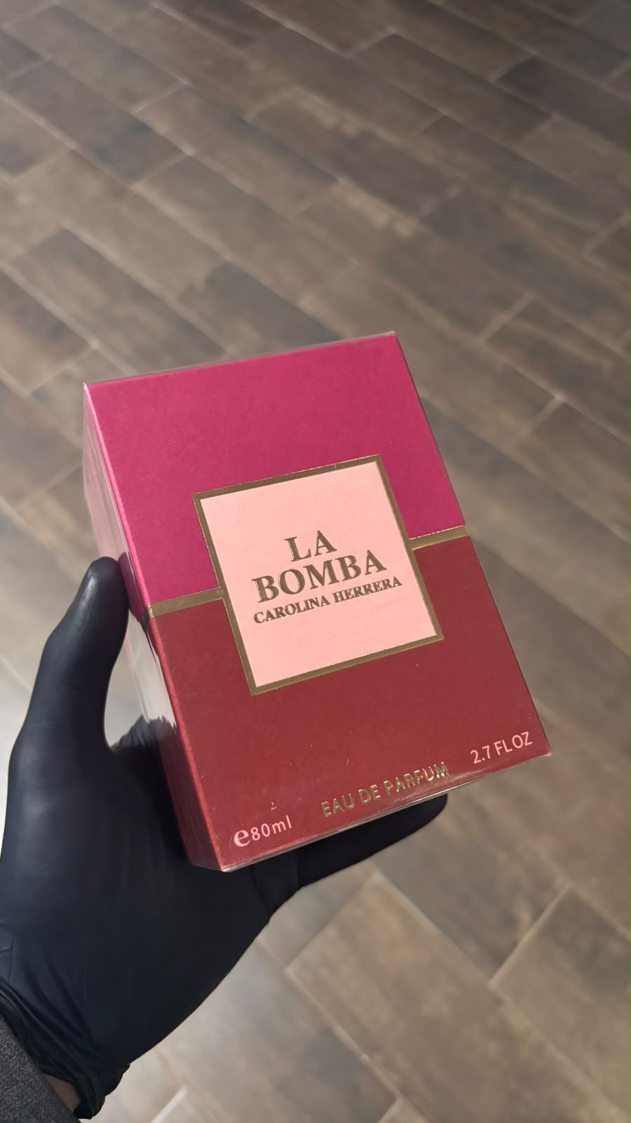 Carolina Herrera La Bomba perfume