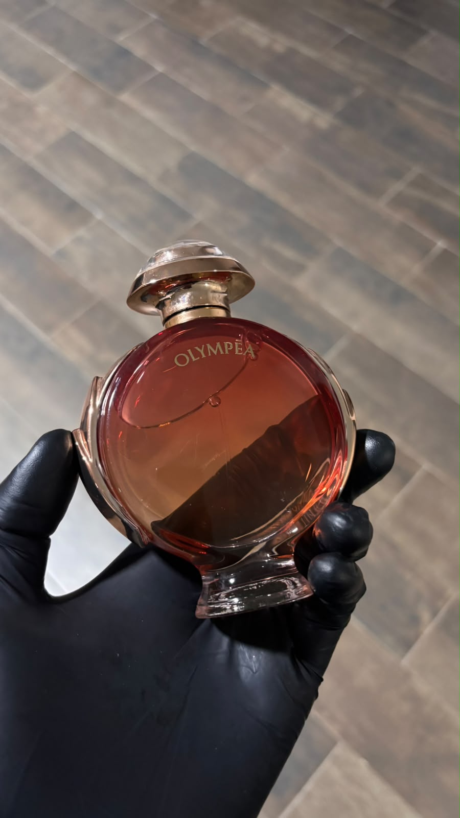 Paco Rabanne Olympēa Legend perfume